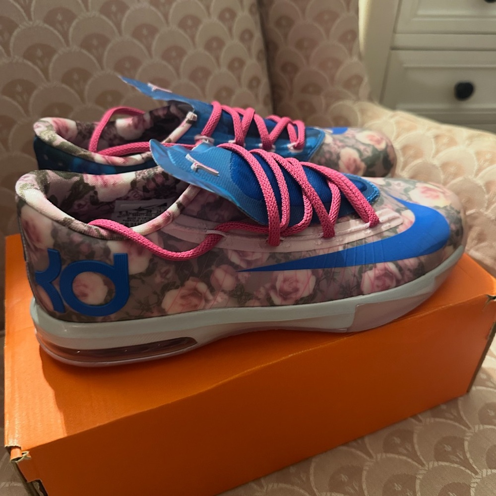 Nike KD Aunt Pearl